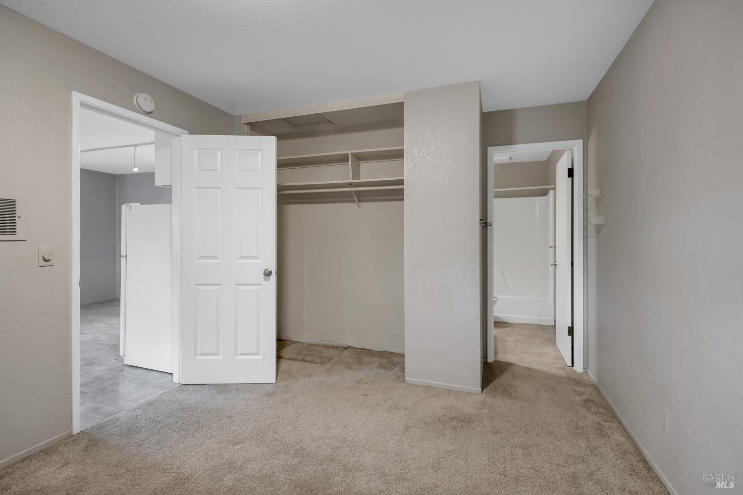 18823-18825 Beatrice Dr S