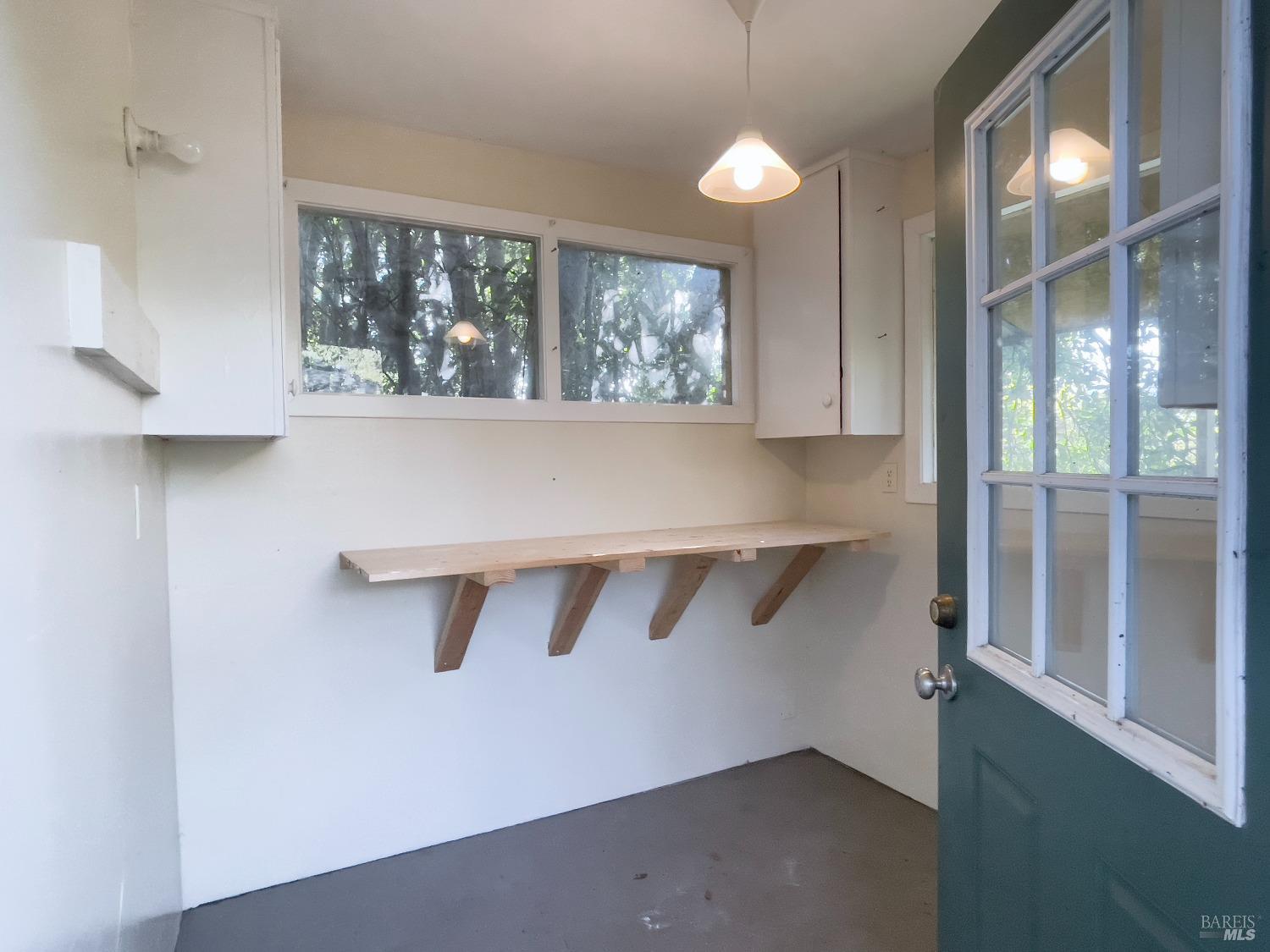 18823-18825 Beatrice Dr S