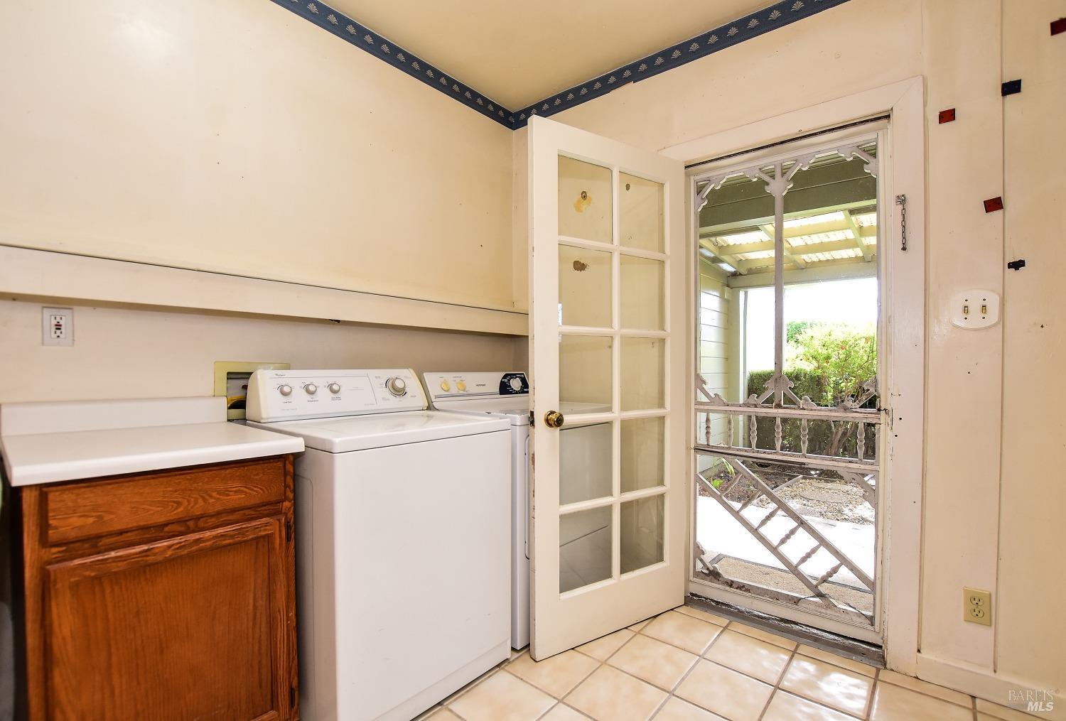 1440 Lovall Valley Rd