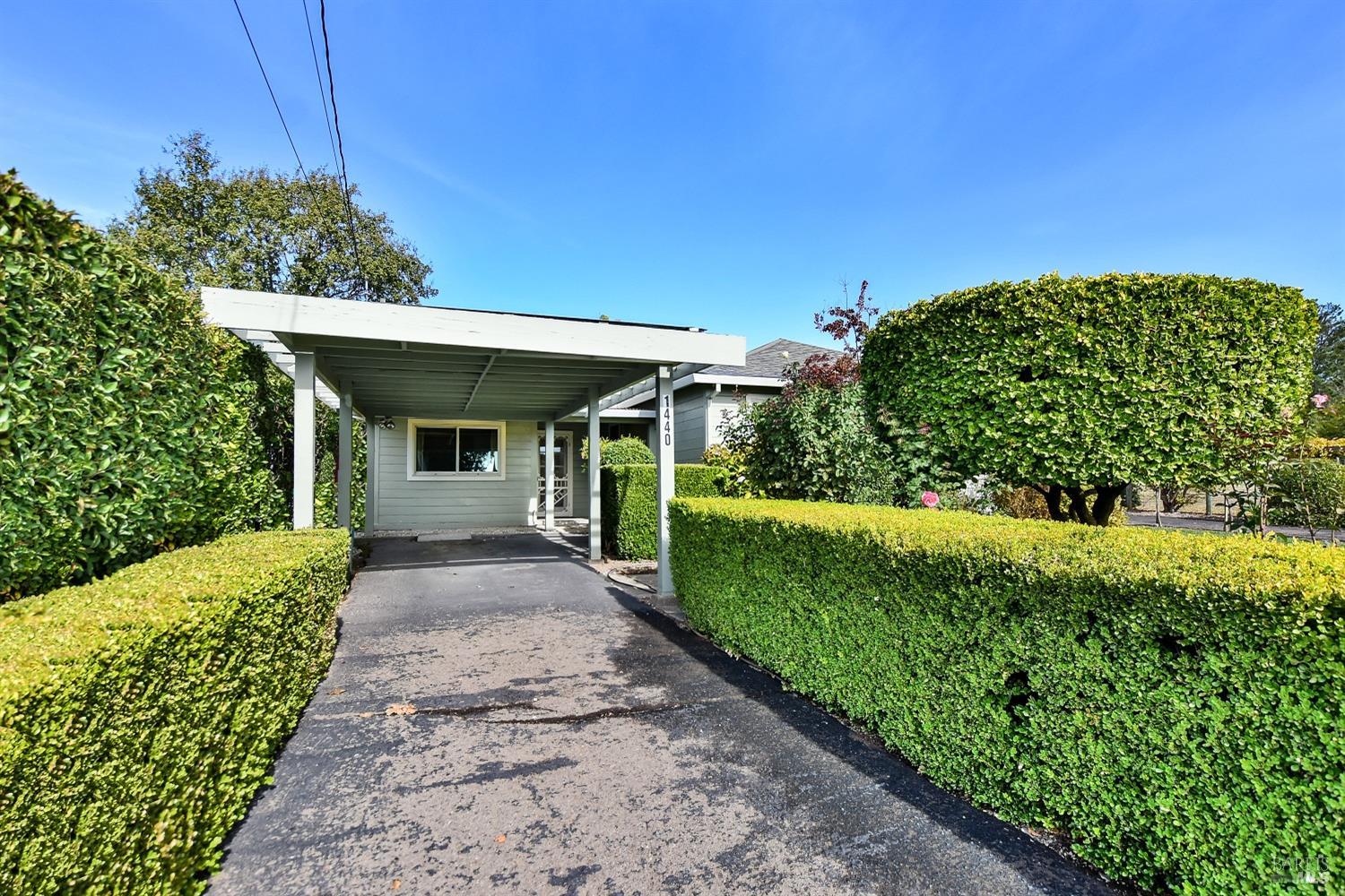 1440 Lovall Valley Rd