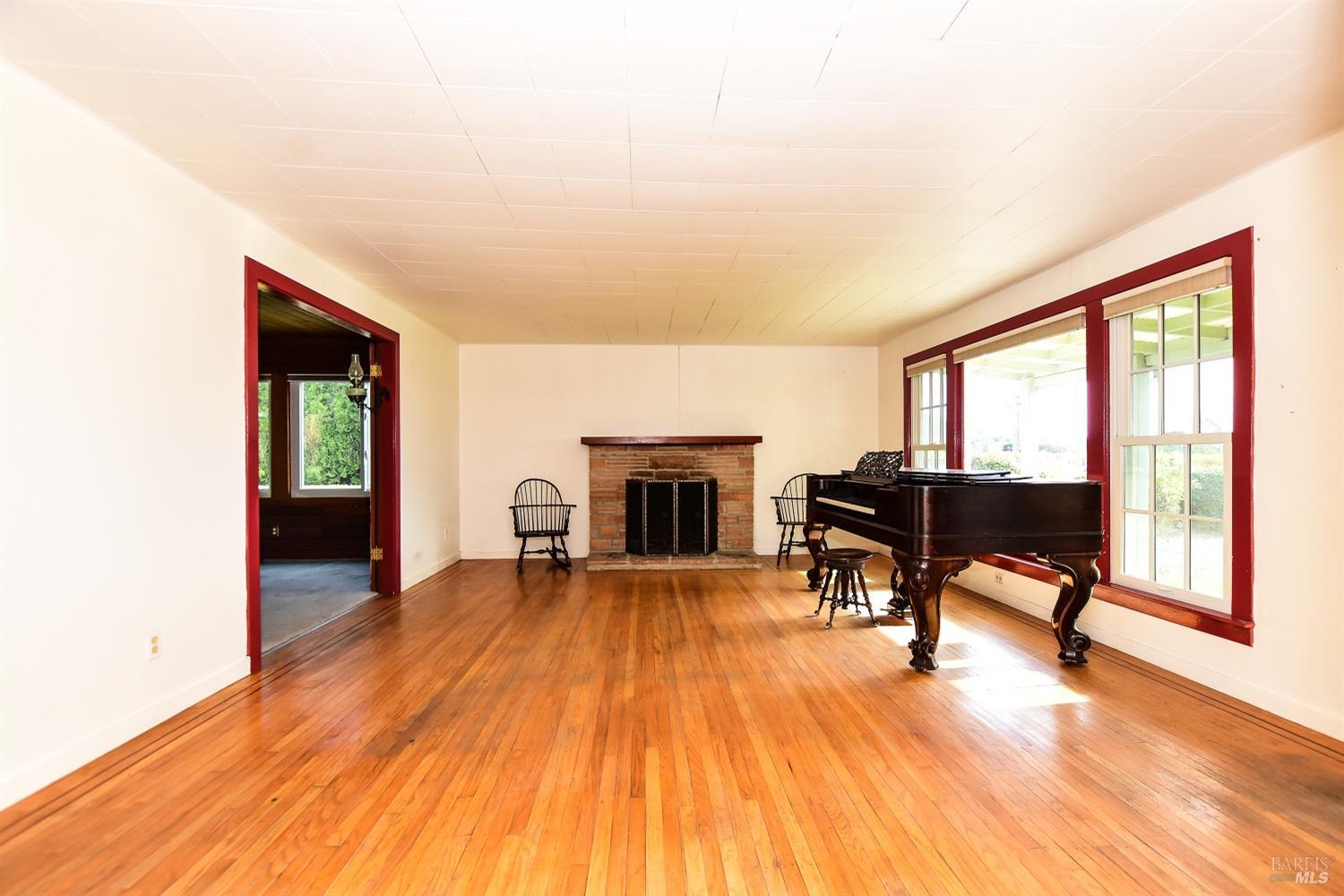 1440 Lovall Valley Rd