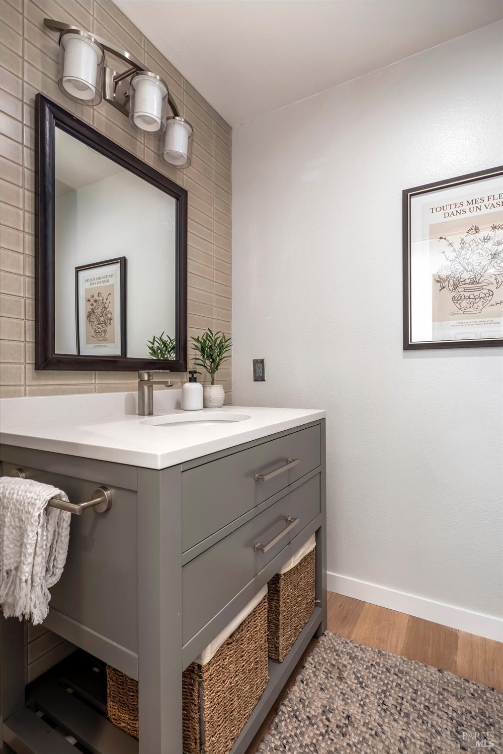 18105 Vassar Ct