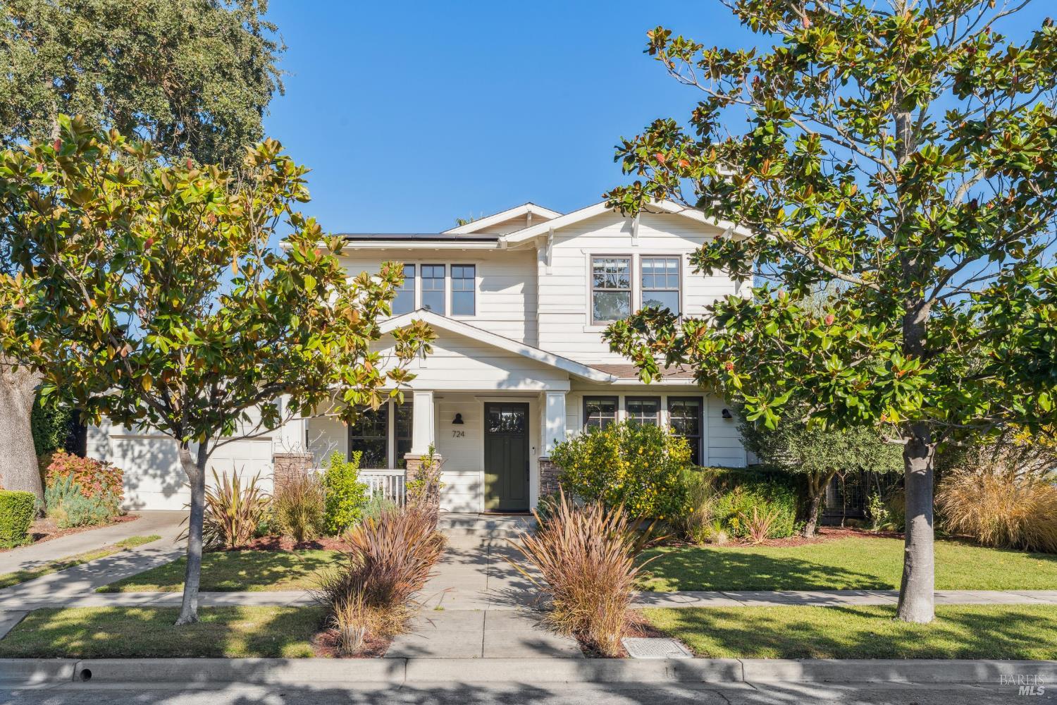 724 Charles Van Damme Way