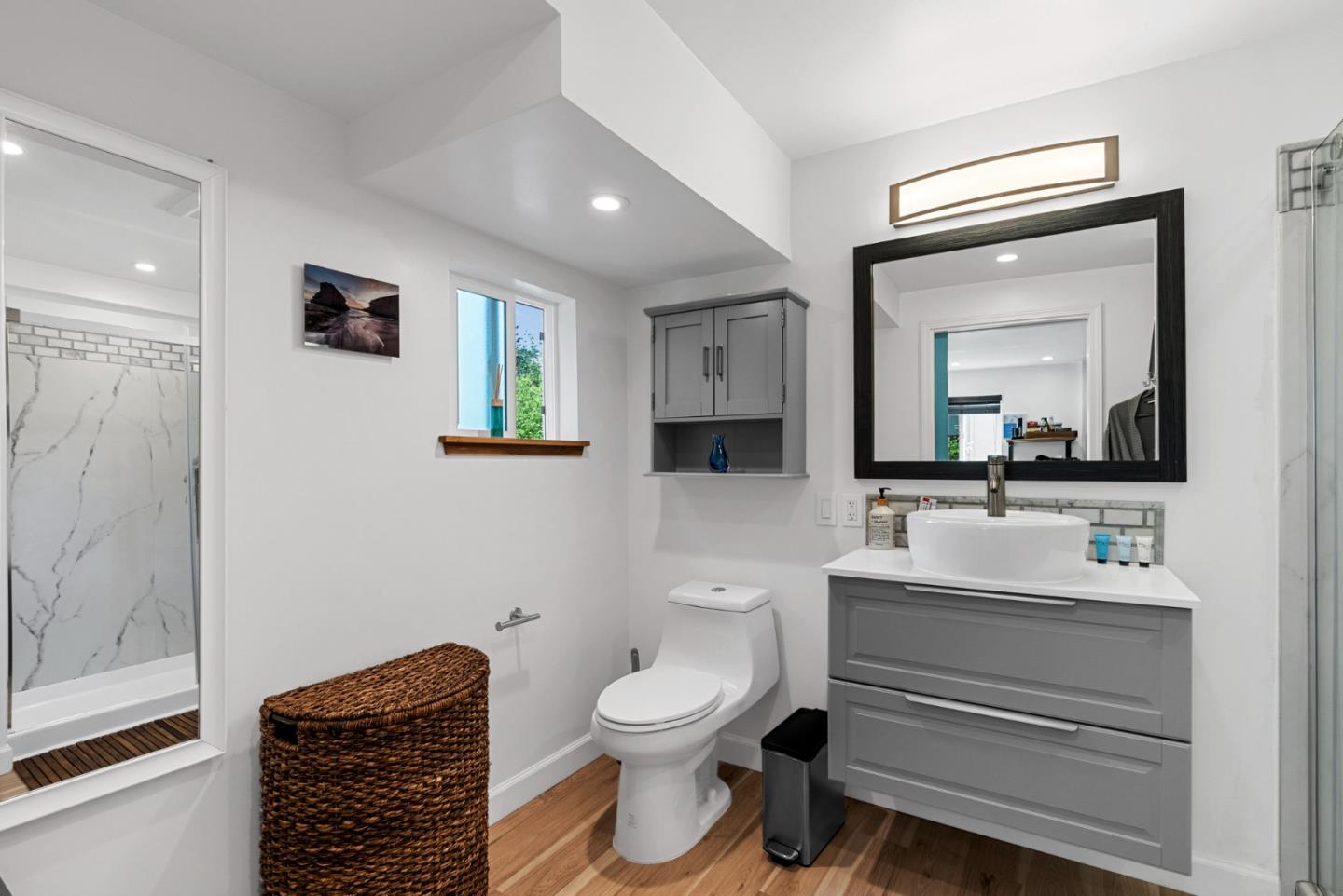 923 Vista Del Mar DR