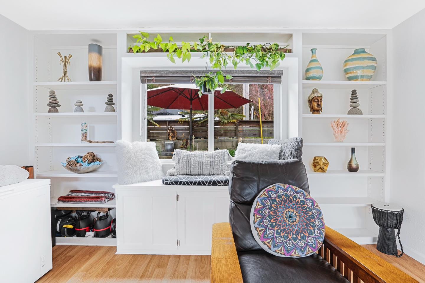 923 Vista Del Mar DR