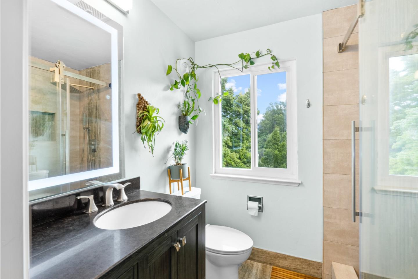 923 Vista Del Mar DR