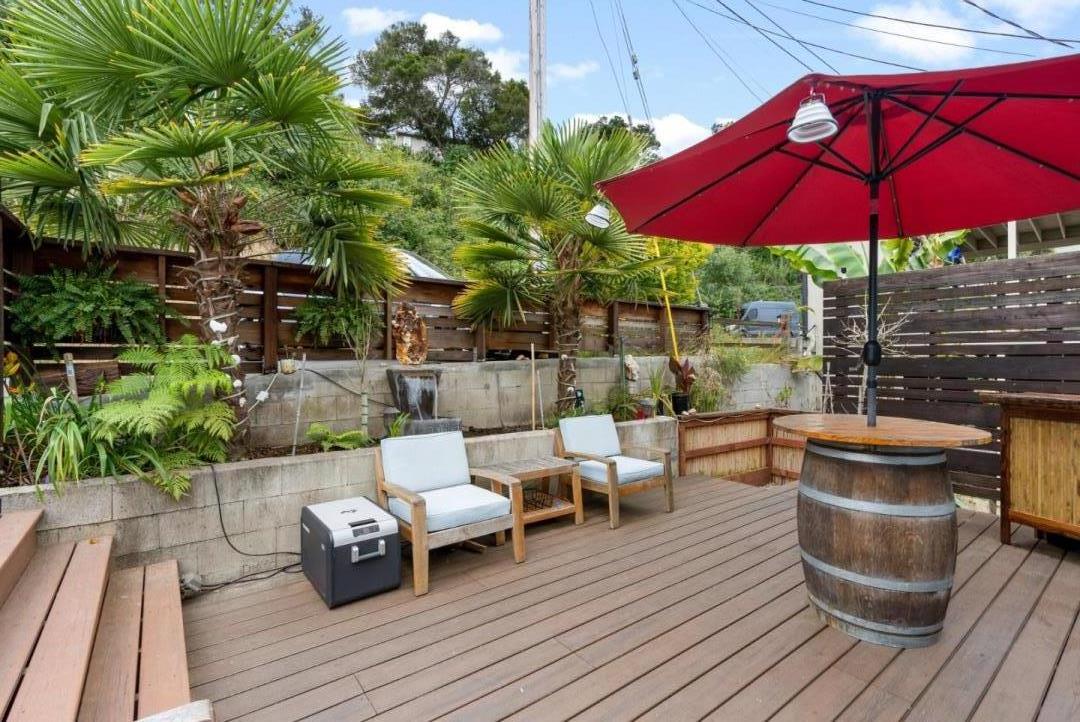 923 Vista Del Mar DR