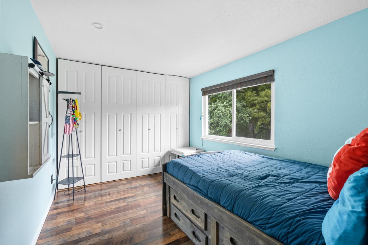 923 Vista Del Mar DR