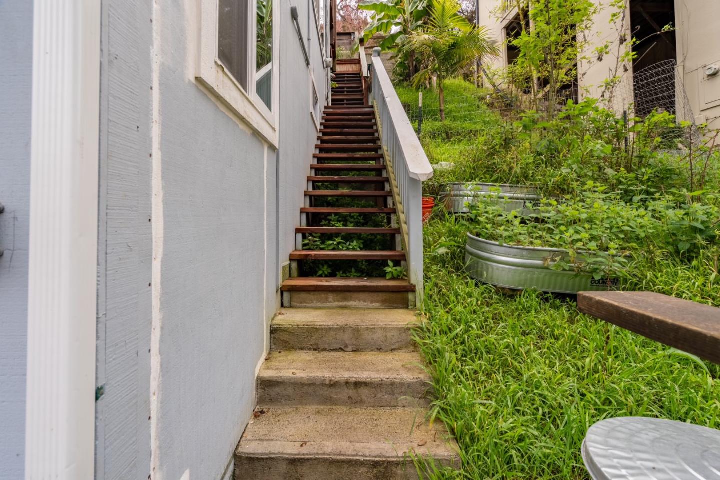 923 Vista Del Mar DR