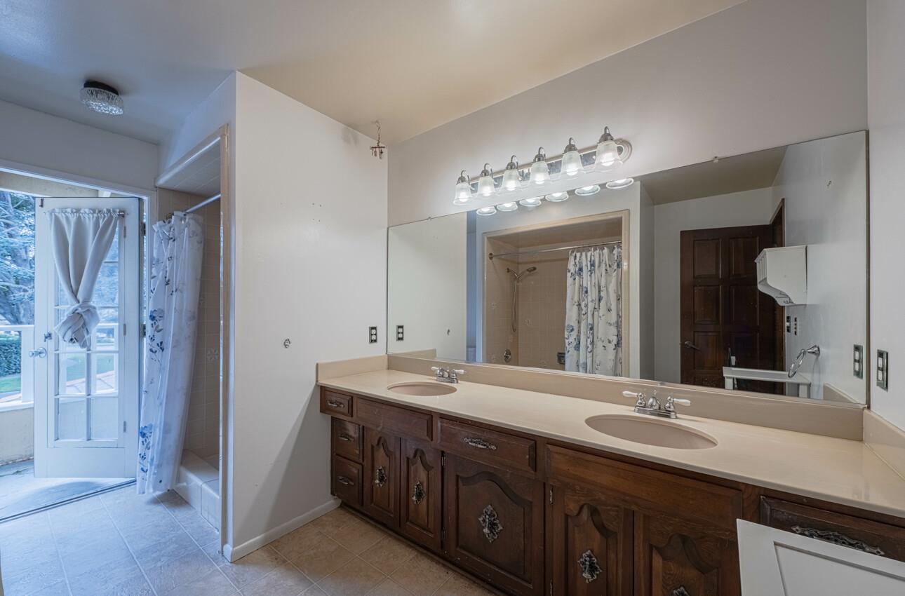 9 Santa Lucia Avenue