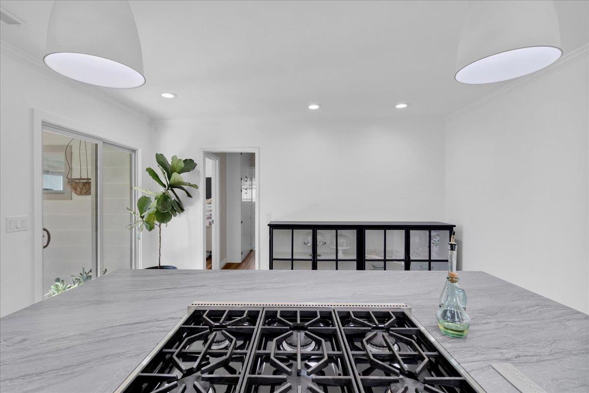 88 Carmel AVE