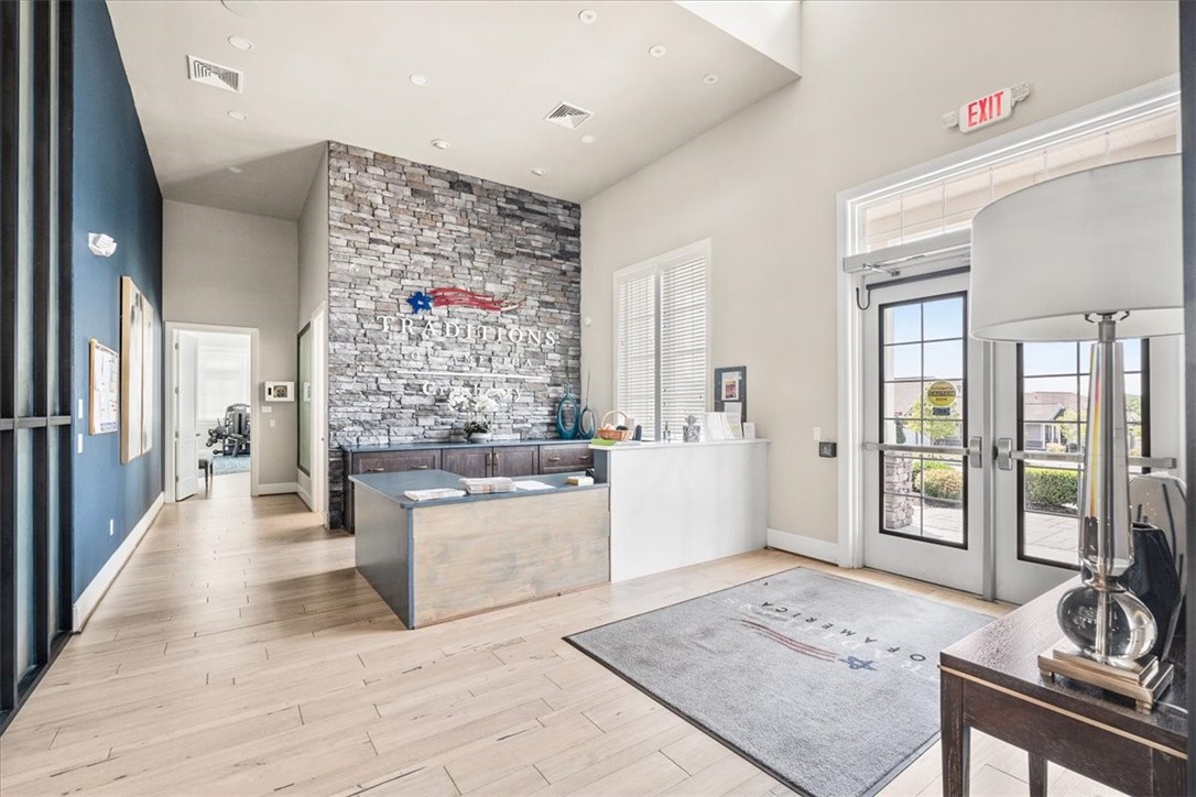 271 Jefferson Ln