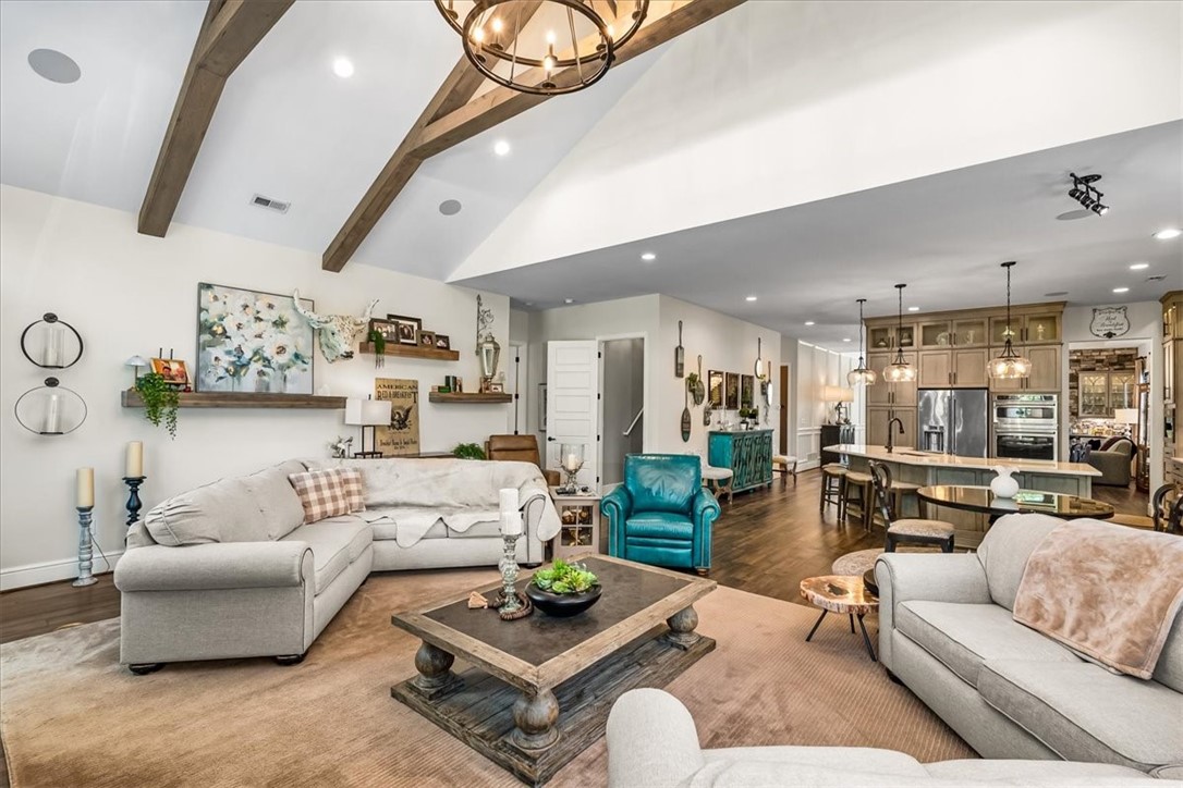 271 Jefferson Ln