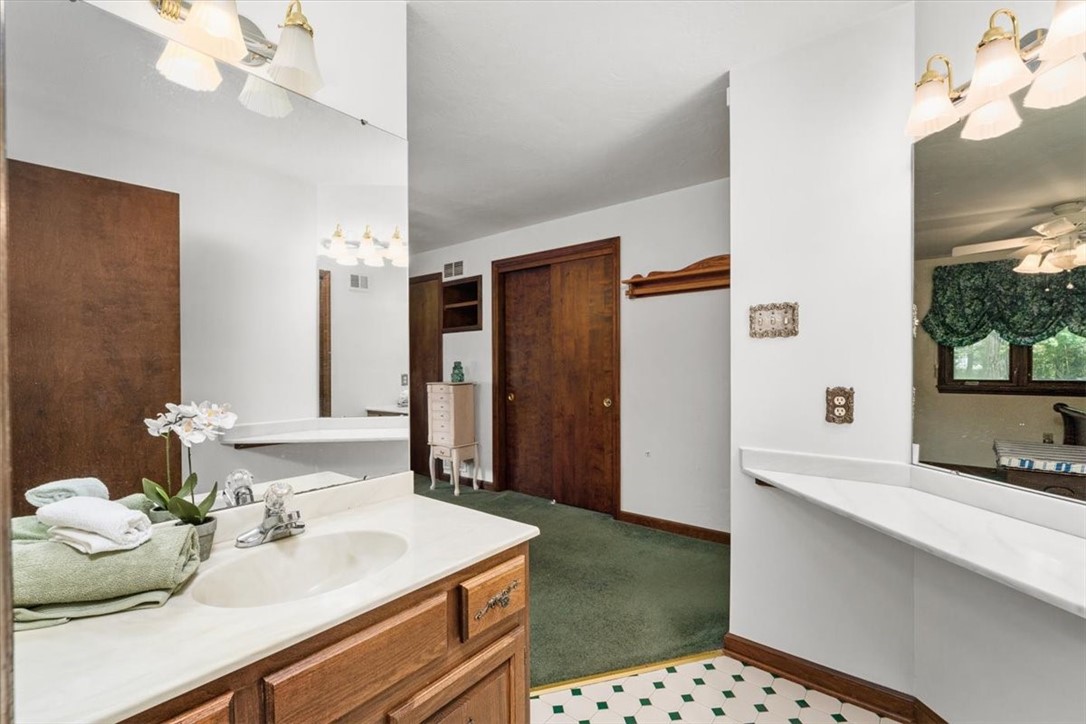 2363 James Dr