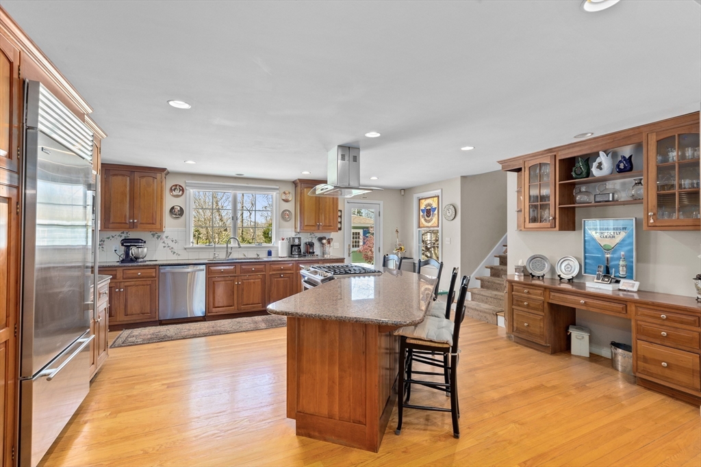 14 Fairoaks Ln