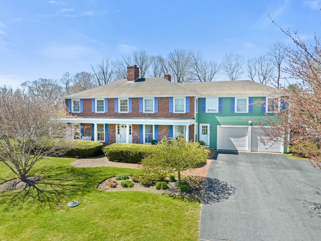 14 Fairoaks Ln