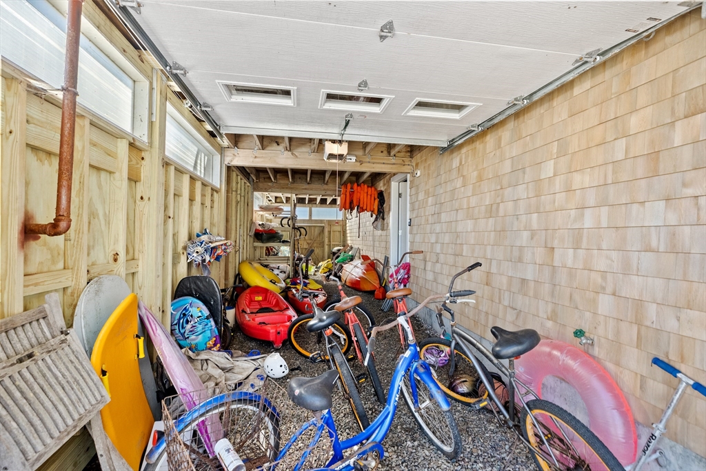 33 Oceanside Dr