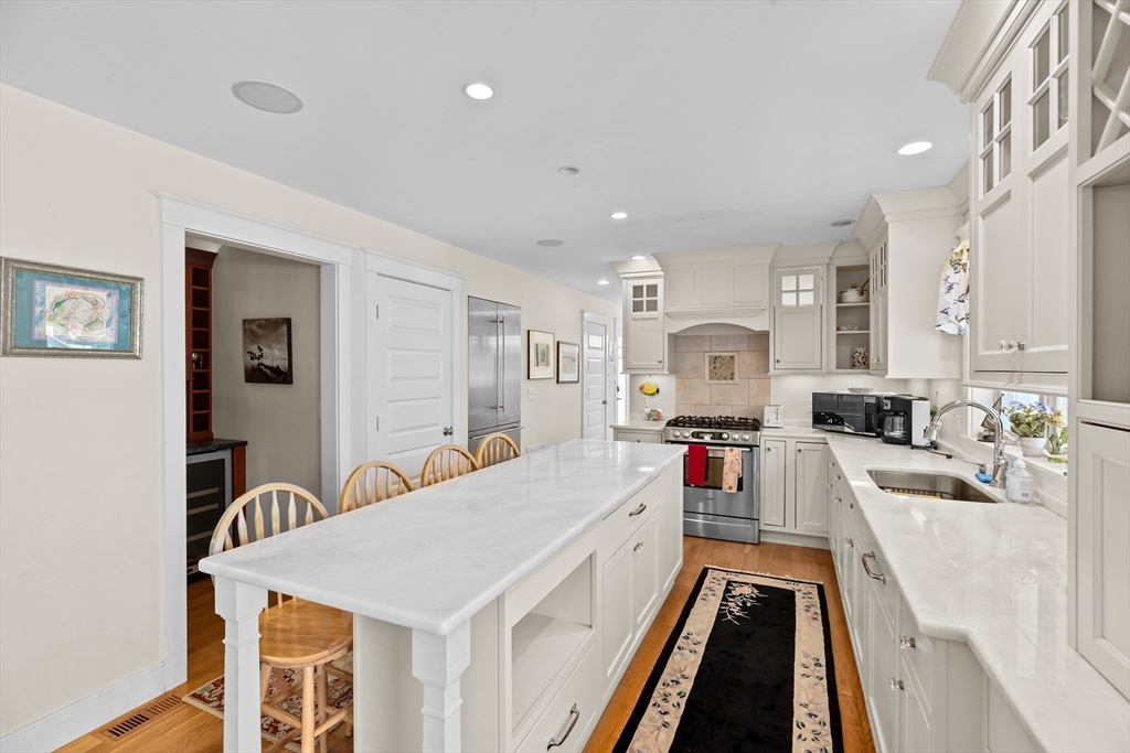 33 Oceanside Dr