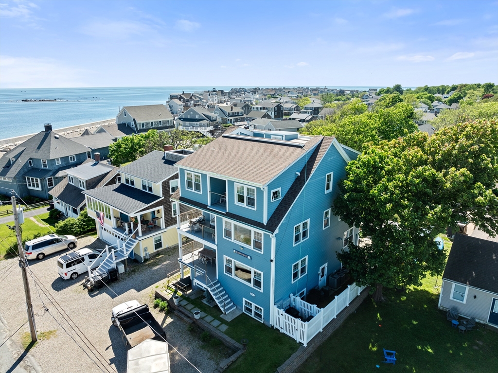 92 Marion Rd Unit: UPPER