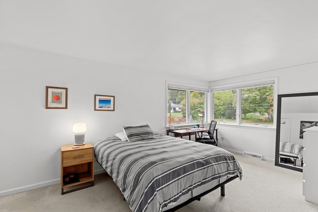 53 Myles View Dr