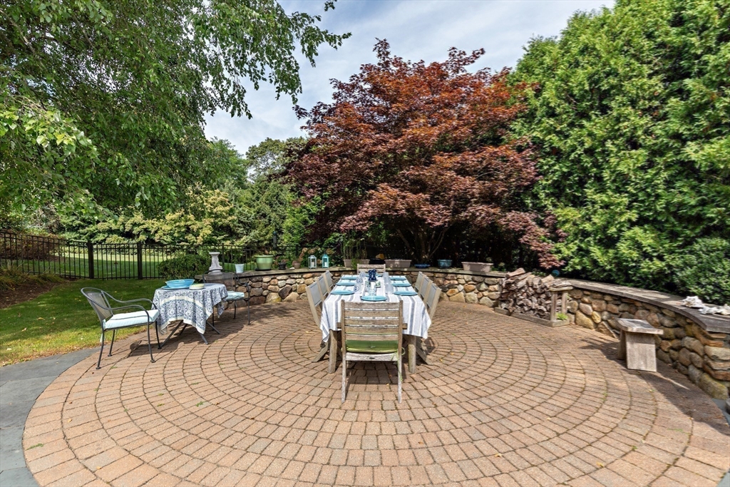 53 Myles View Dr