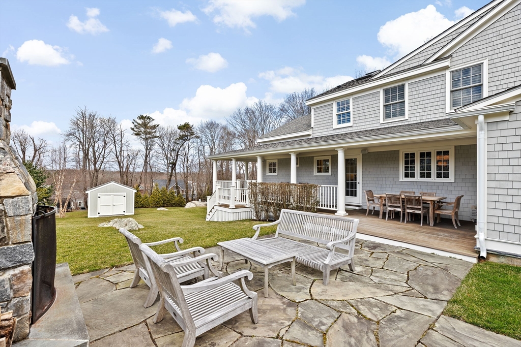 23 Pond Street