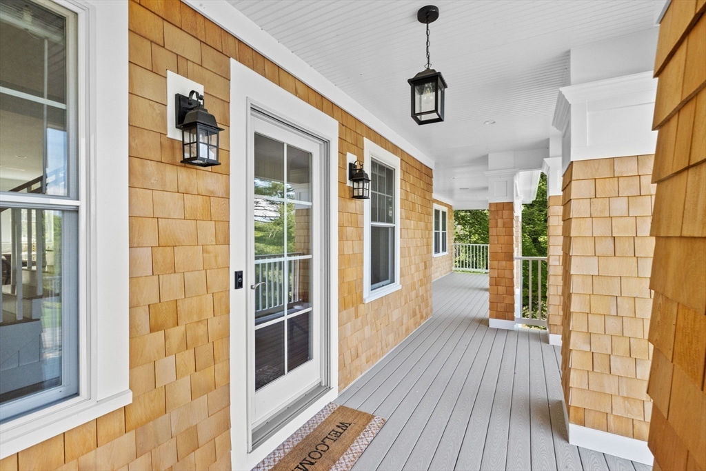 10 Ocean Ledge Dr