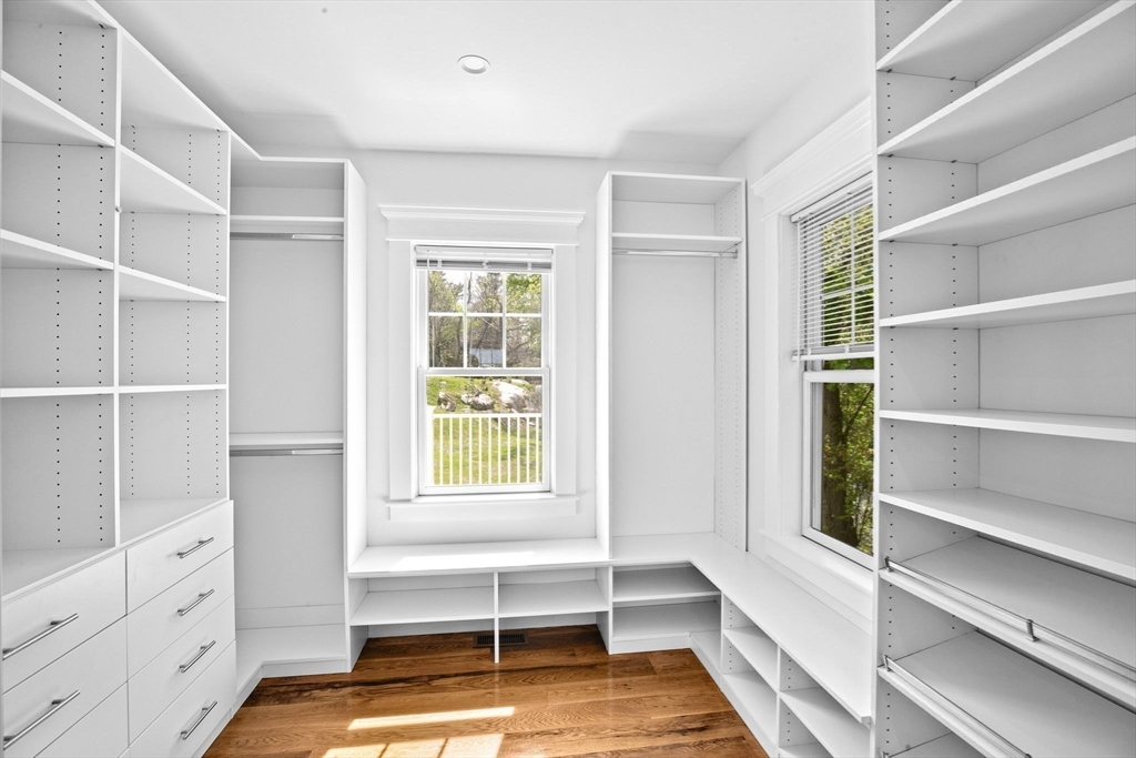 10 Ocean Ledge Dr