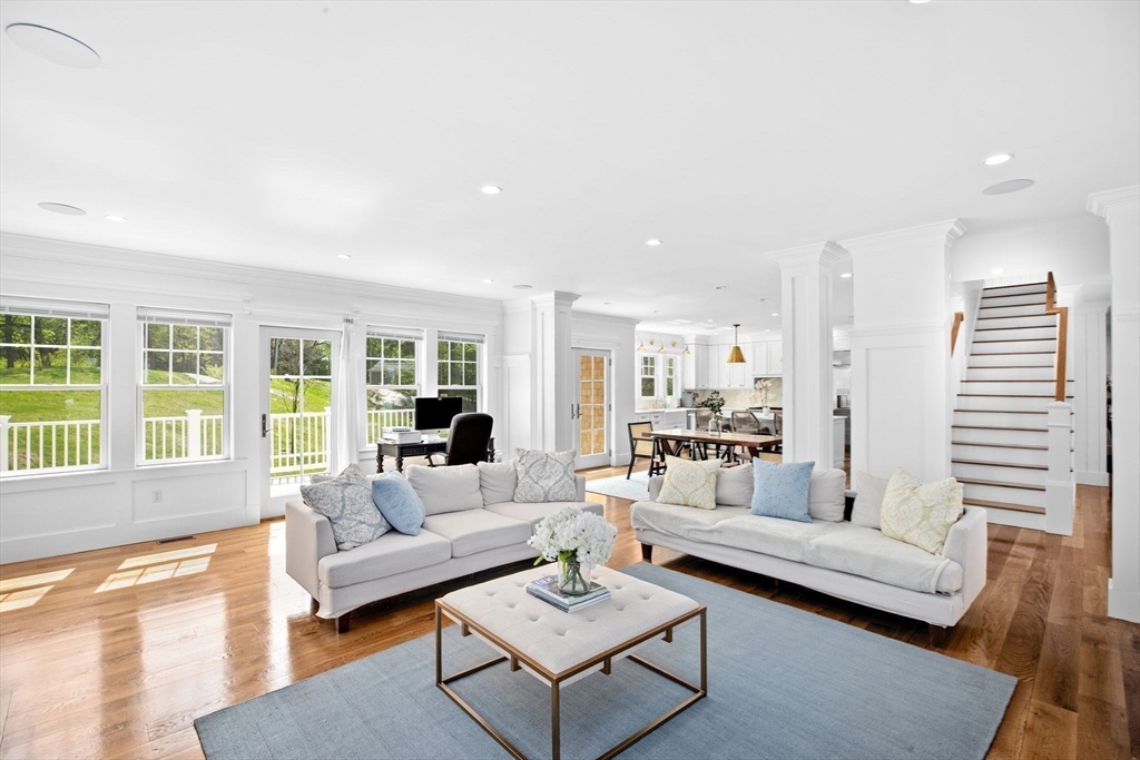 10 Ocean Ledge Dr