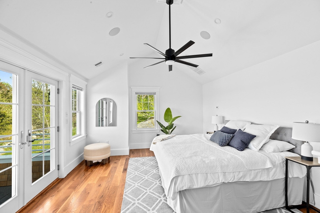 10 Ocean Ledge Dr