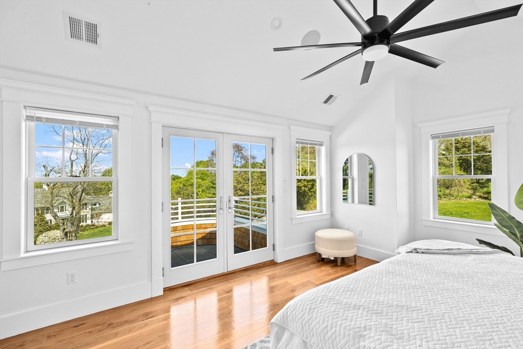 10 Ocean Ledge Dr