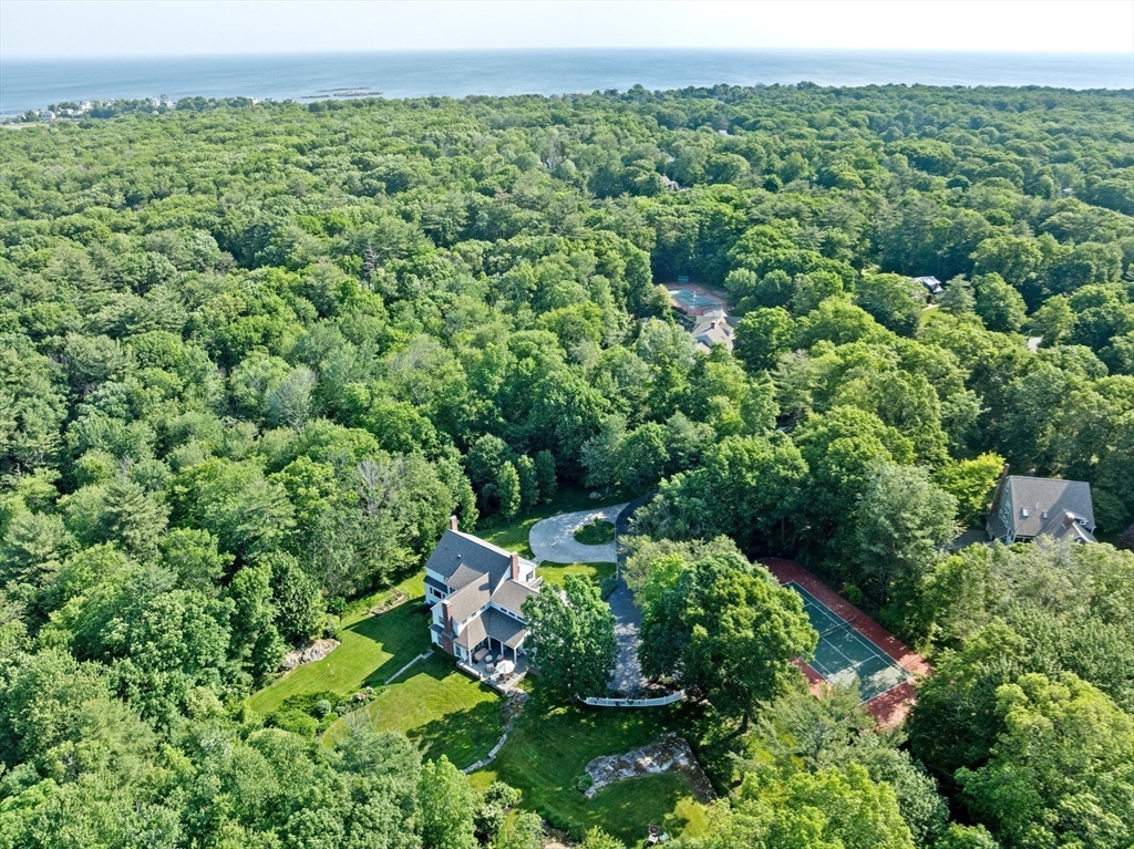 152 Forest Ave