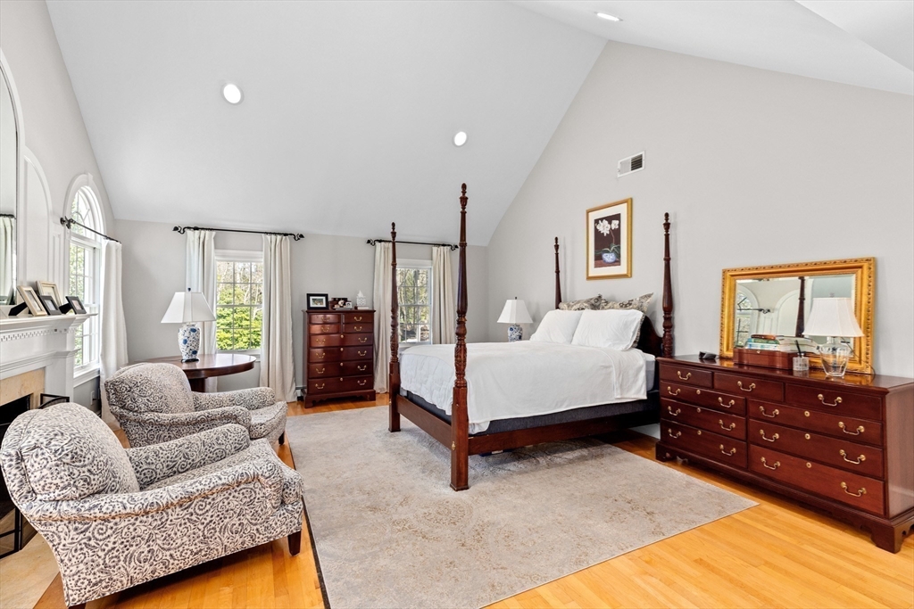 152 Forest Ave