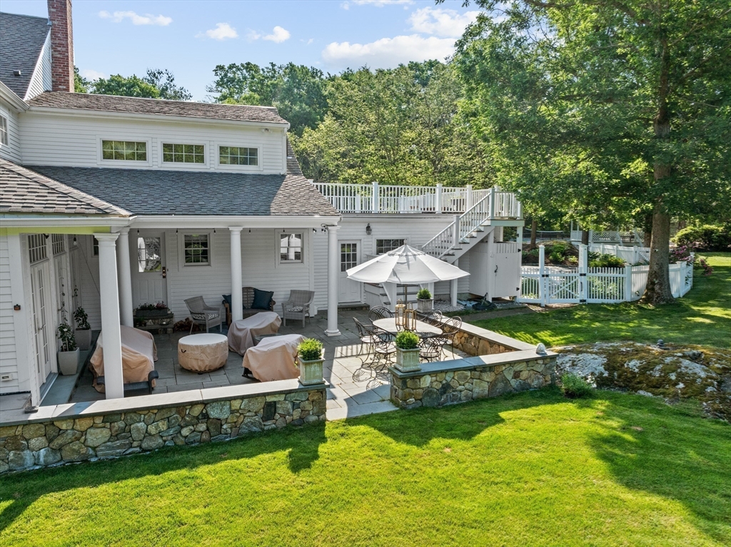 152 Forest Ave