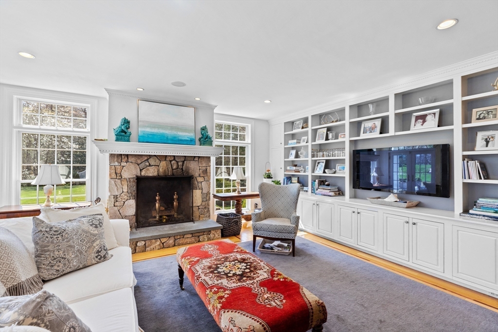 152 Forest Ave