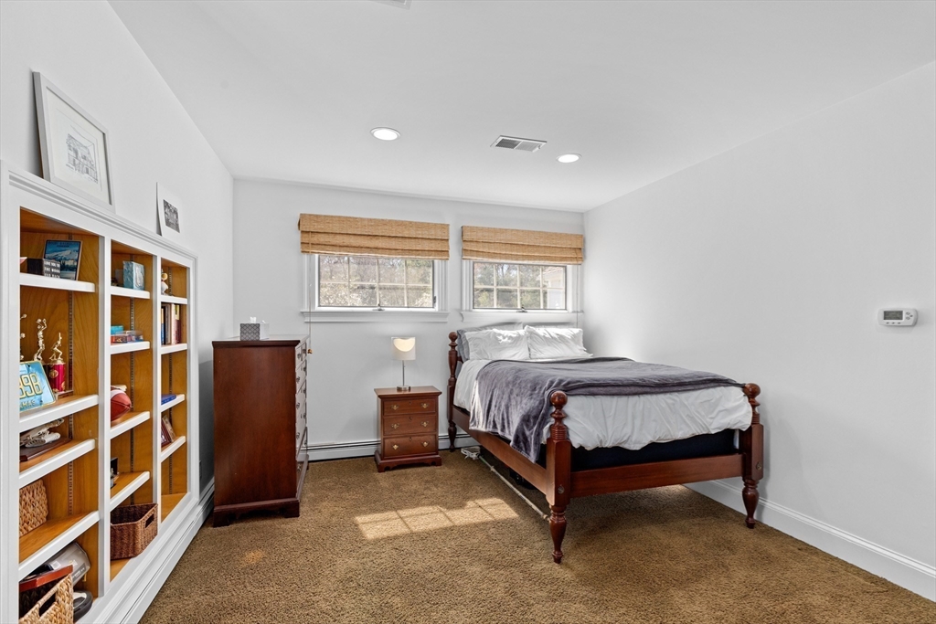 152 Forest Ave
