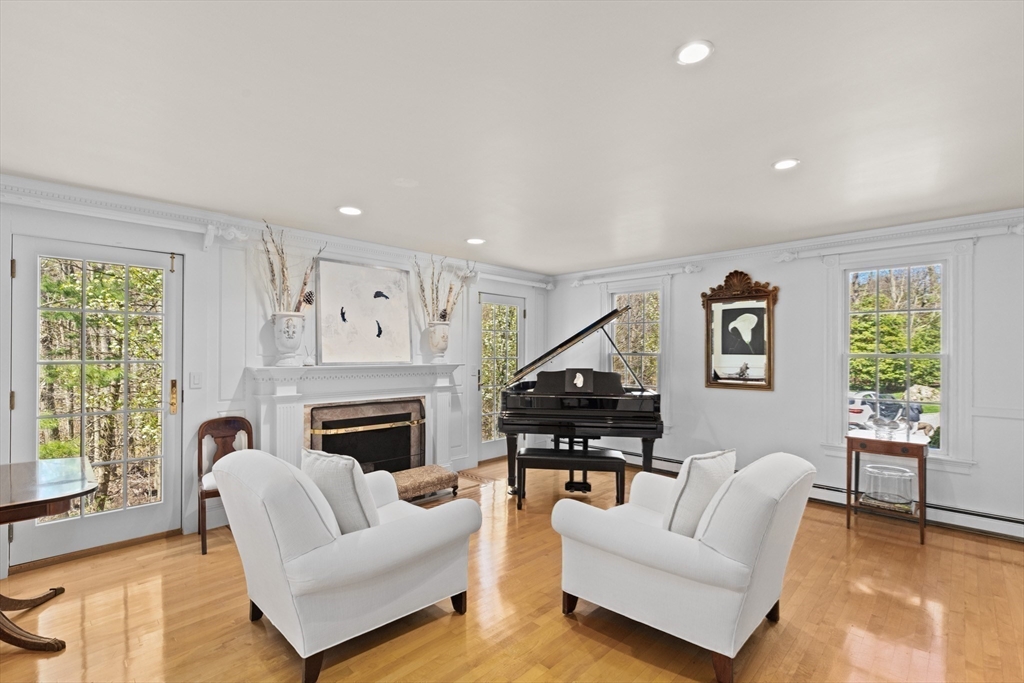 152 Forest Ave