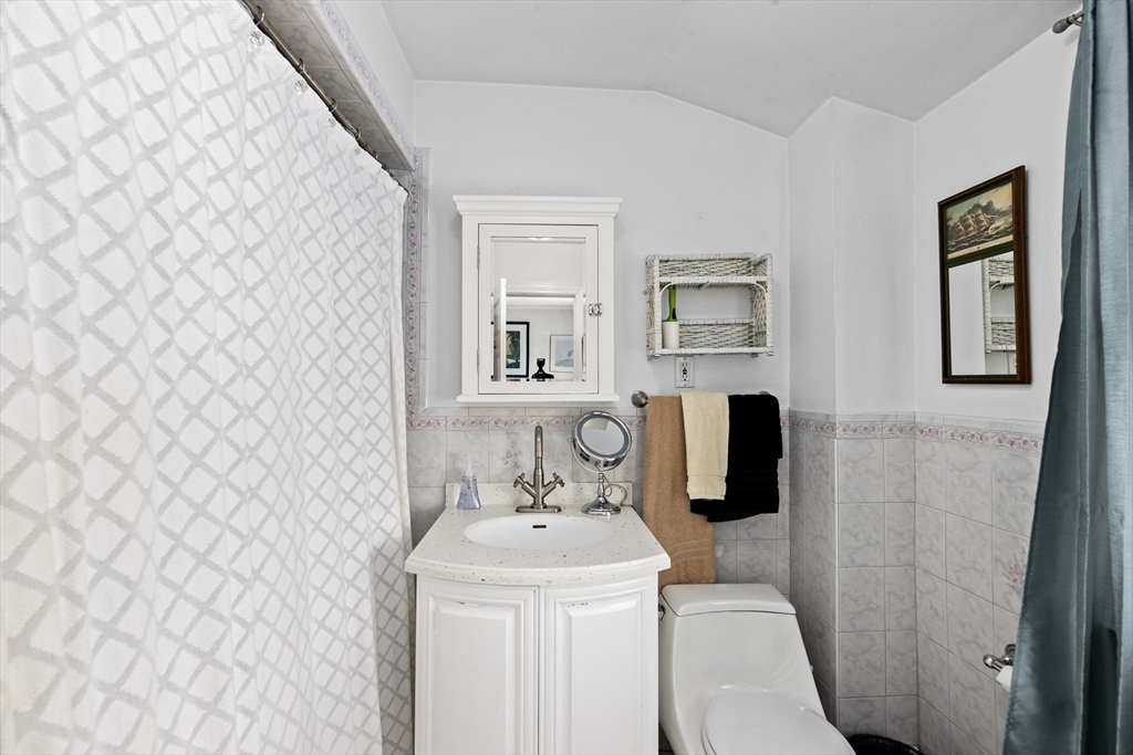 23 Oceanside Dr