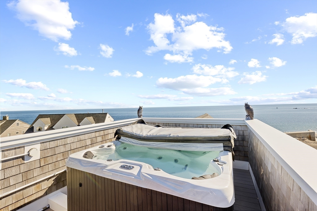 43 Oceanside Dr