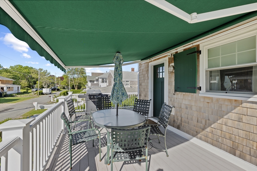 43 Oceanside Dr