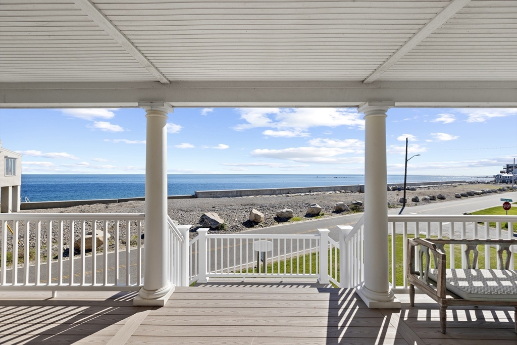 43 Oceanside Dr