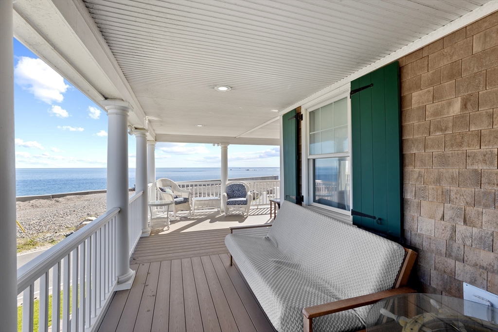 43 Oceanside Dr