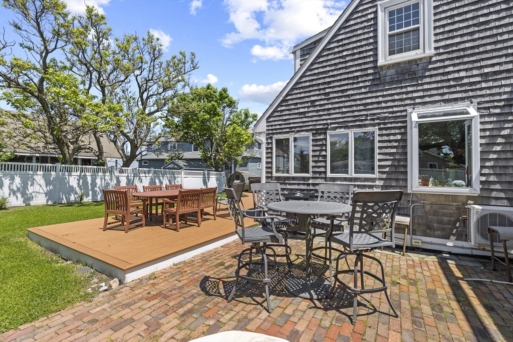 79 Kenneth Rd
