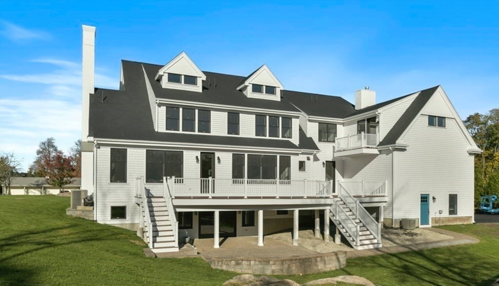 45 Ocean Ledge Dr