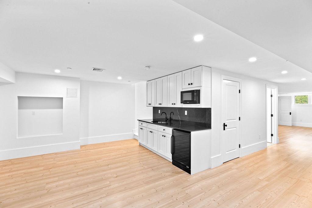 45 Ocean Ledge Dr