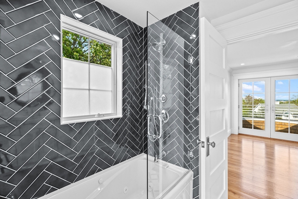 10 Ocean Ledge Dr