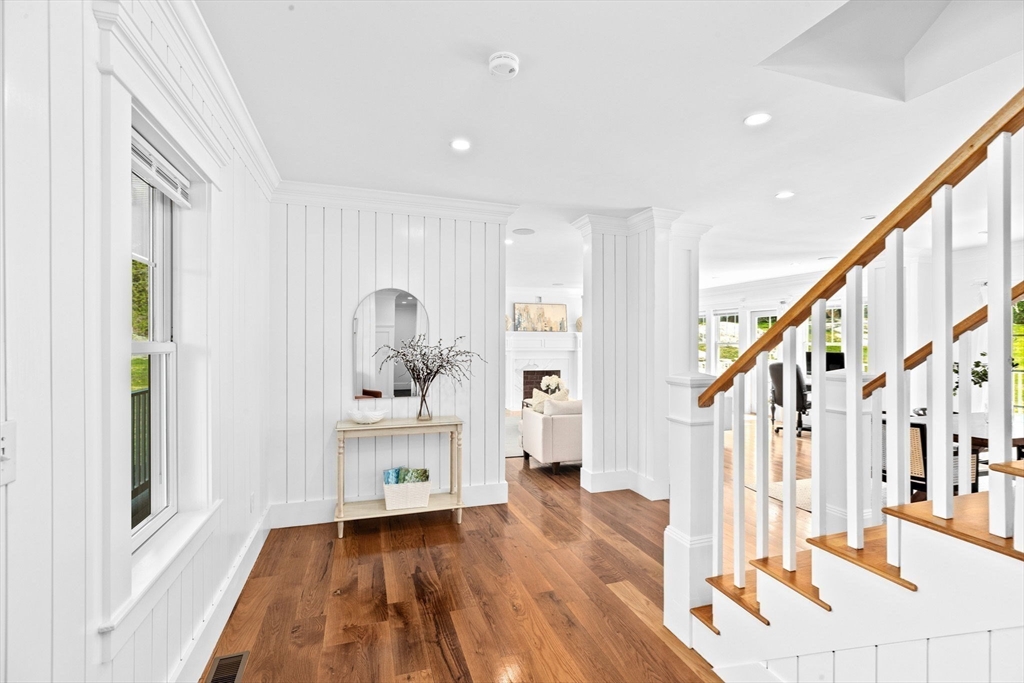 10 Ocean Ledge Dr