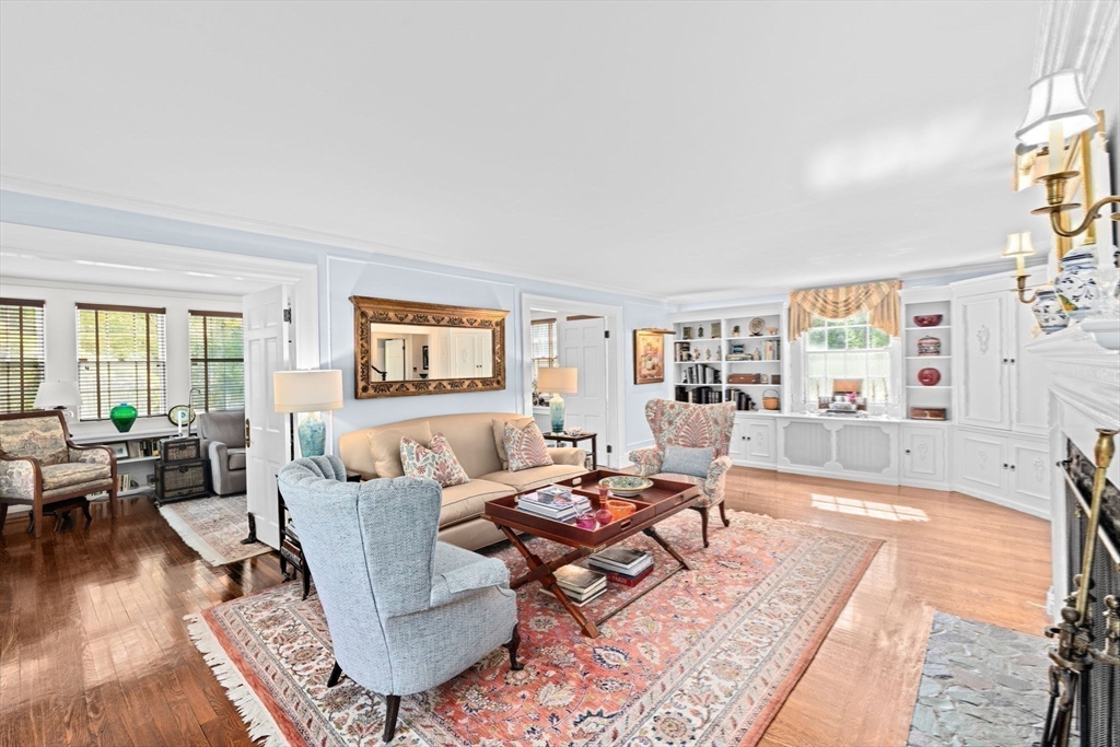 73 Pond St