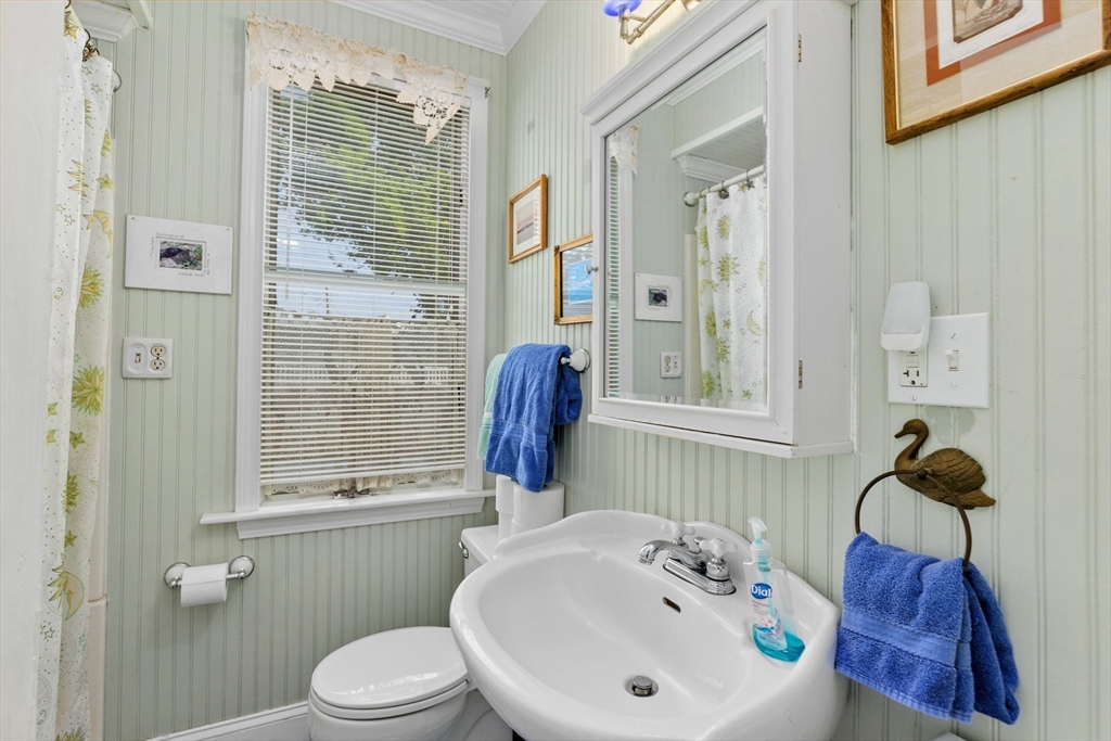 79 Kenneth Rd