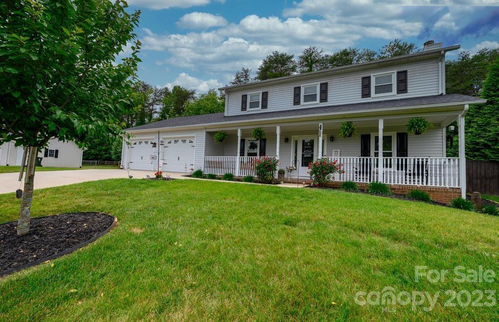 100 Freshfield Drive